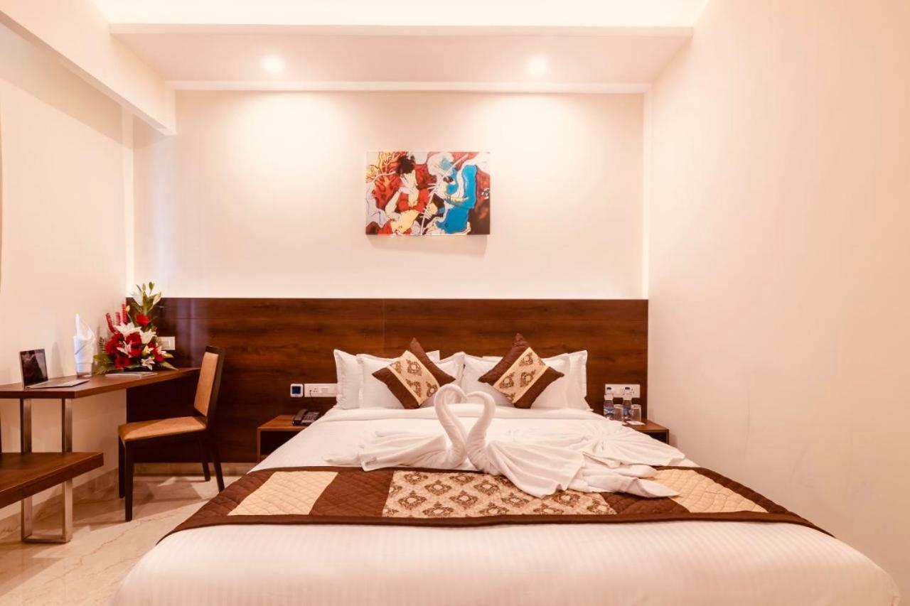 ניו דלהי Hotel Crystal Inn Plaza Delhi Airport מראה חיצוני תמונה