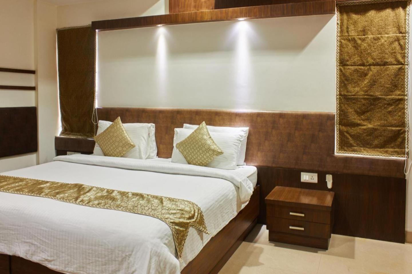 ניו דלהי Hotel Crystal Inn Plaza Delhi Airport מראה חיצוני תמונה